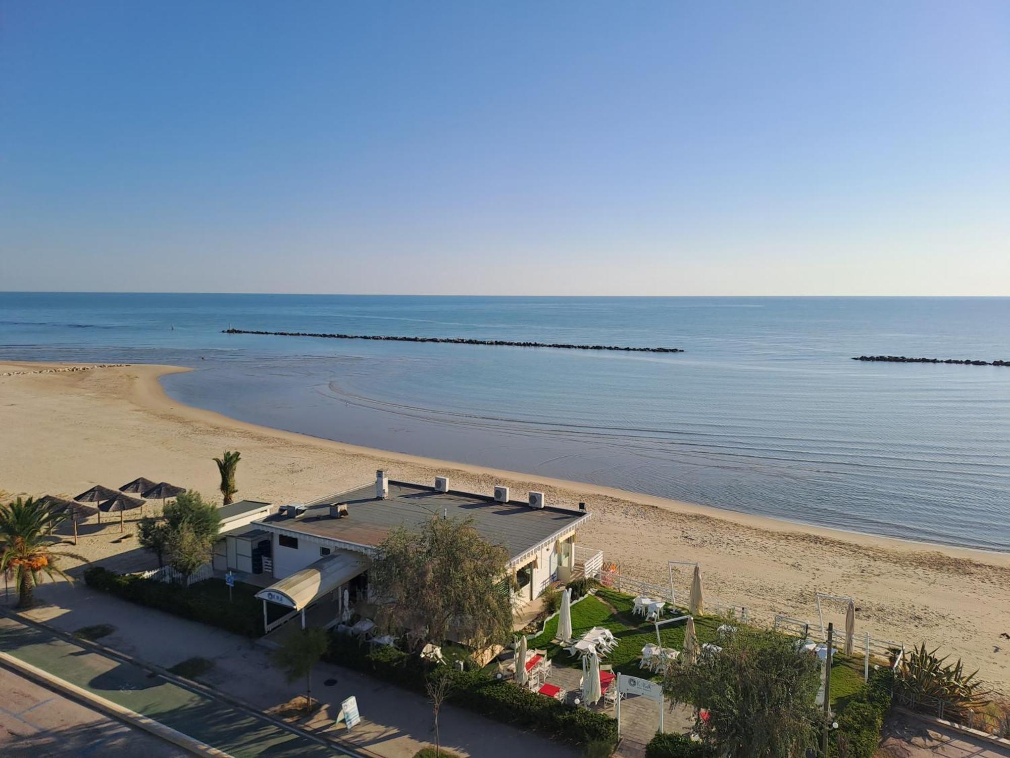 Attico Fronte Mare Apartment Martinsicuro Bagian luar foto